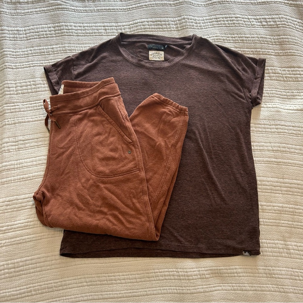 Prana Cozy Up Size Medium Bundle Tee/ Cropped Joggers